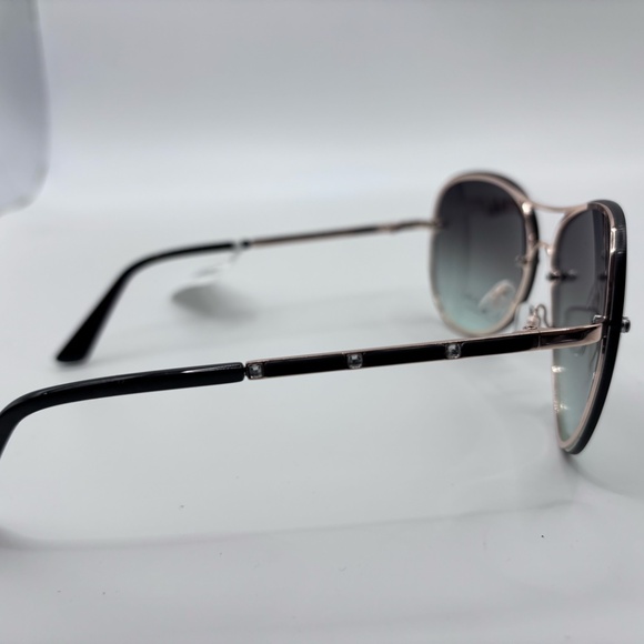 Tahari Women's Cat-Eye Aviator Oversized Sunglasses - Picture 5 of 9